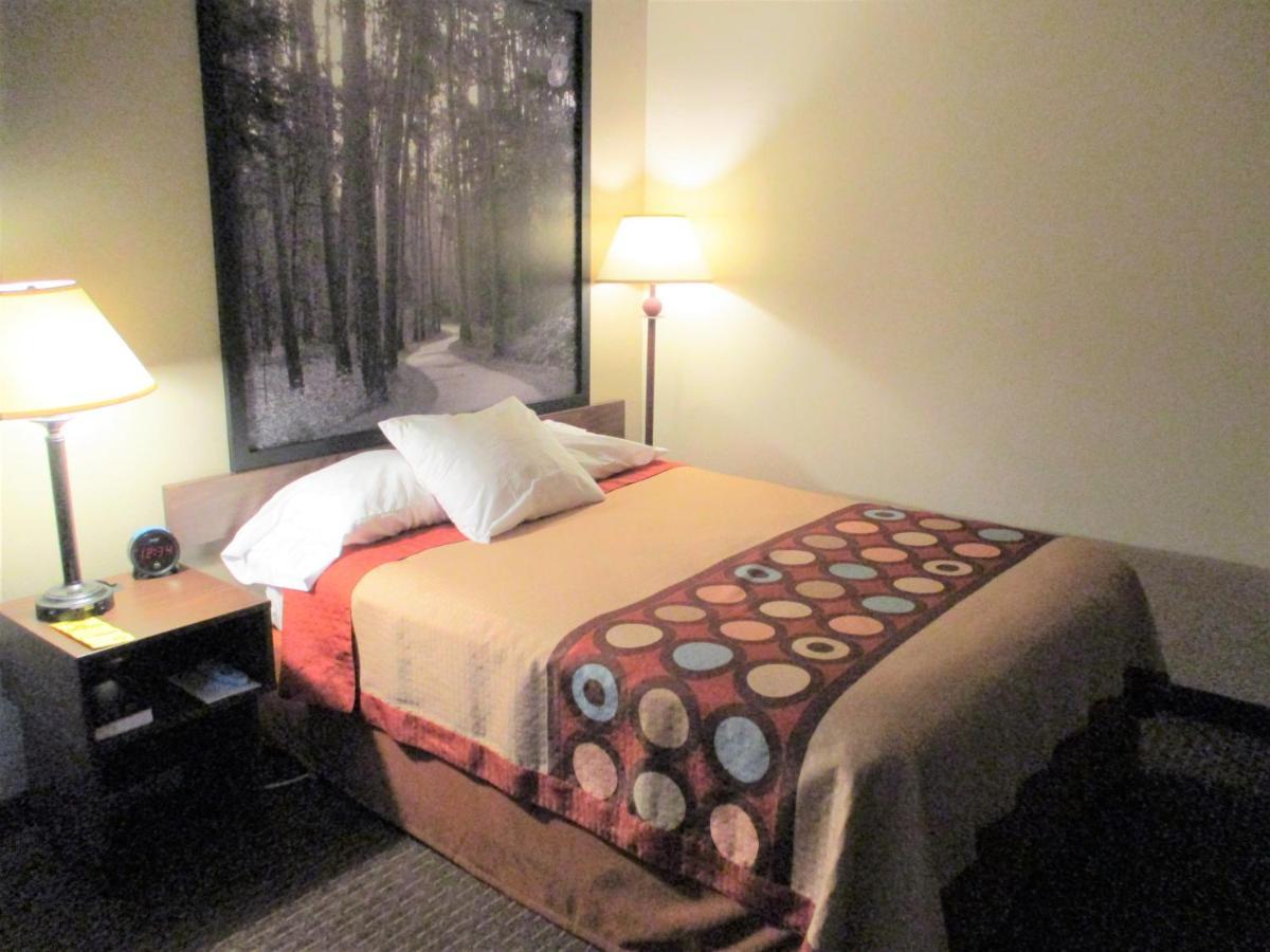 Отель Super 8 By Wyndham Bemidji Mn Экстерьер фото