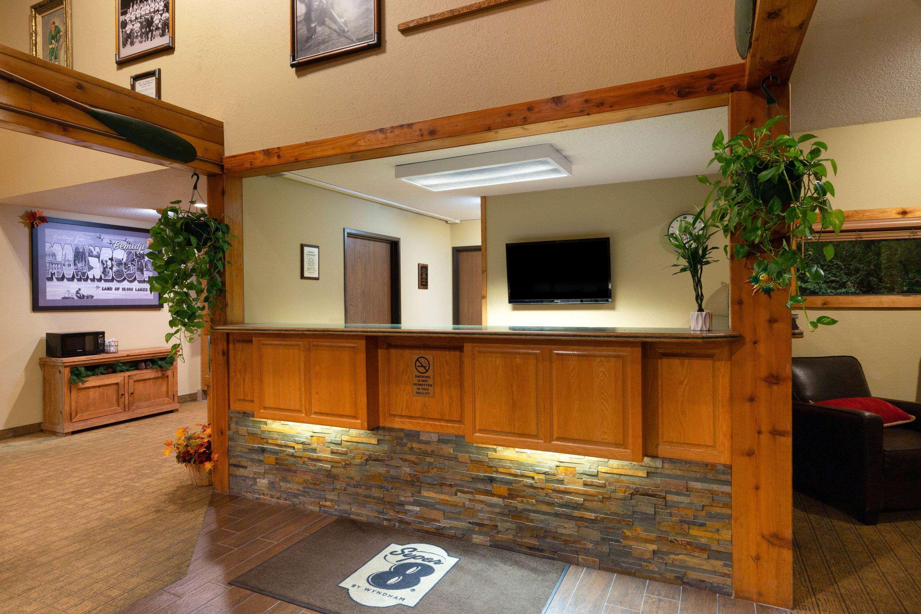Отель Super 8 By Wyndham Bemidji Mn Экстерьер фото