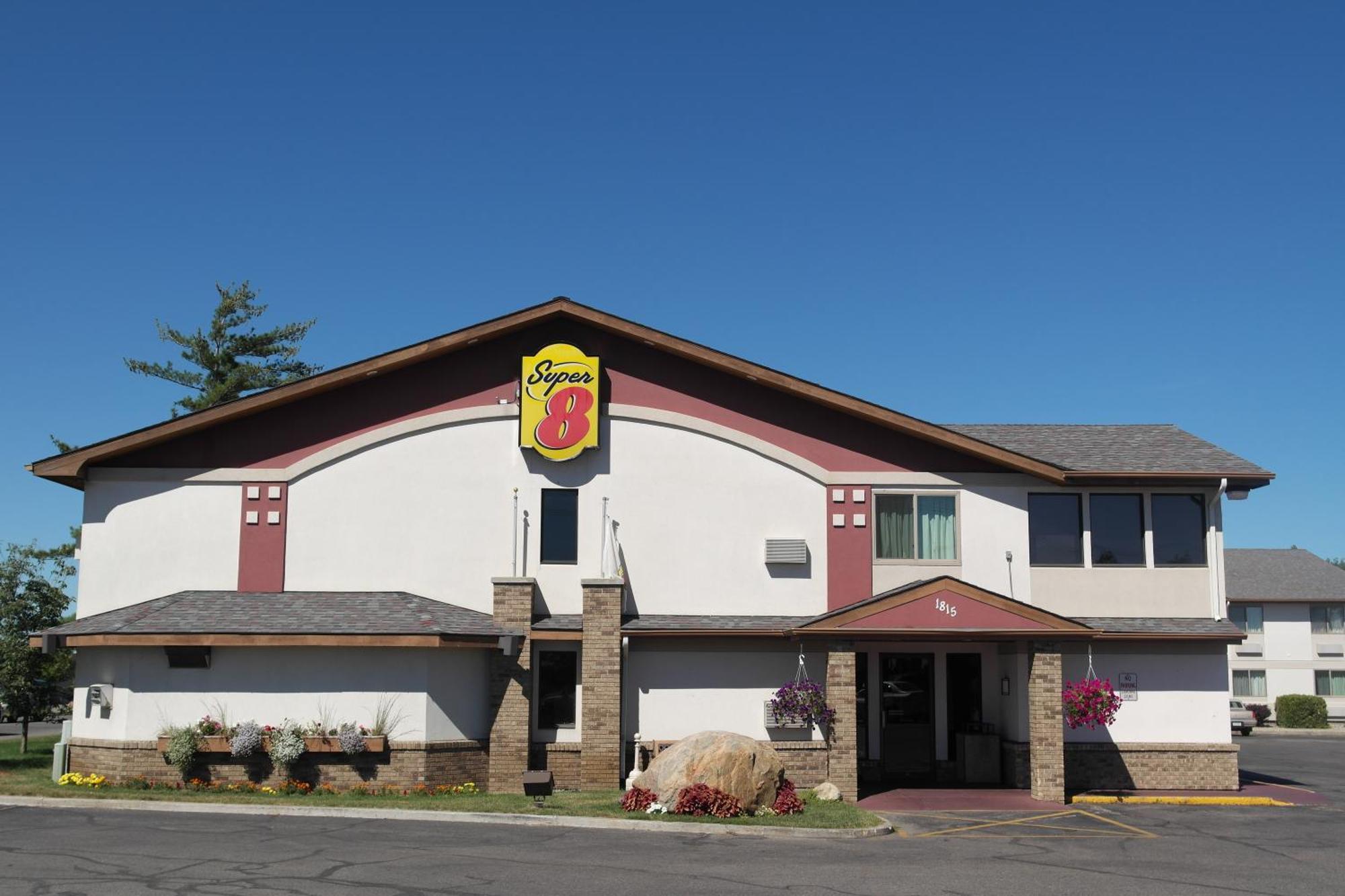Отель Super 8 By Wyndham Bemidji Mn Экстерьер фото