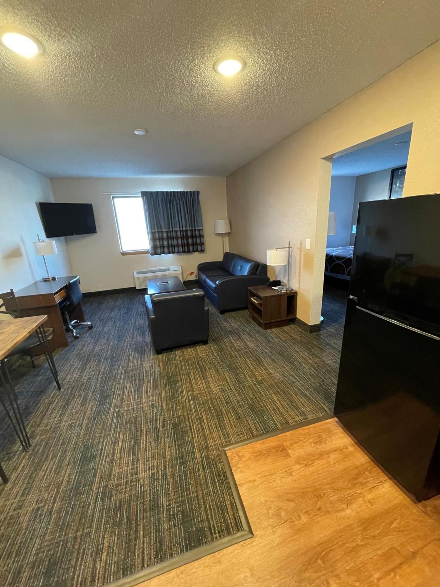 Отель Super 8 By Wyndham Bemidji Mn Экстерьер фото